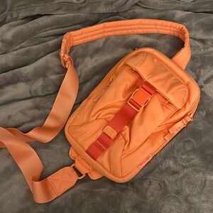 Vera Bradley Recycled Cotton Utility Sling Bag